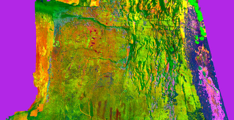 Ortoimagen Cueva del Cristo, panel 12. Tratamiento DStretch CRGB12.5 hs353