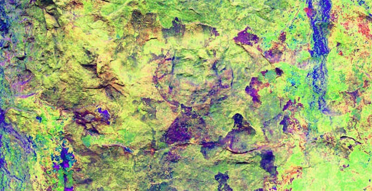 Panel izquierdo del Cingle dels Tolls del Puntal, falso color.