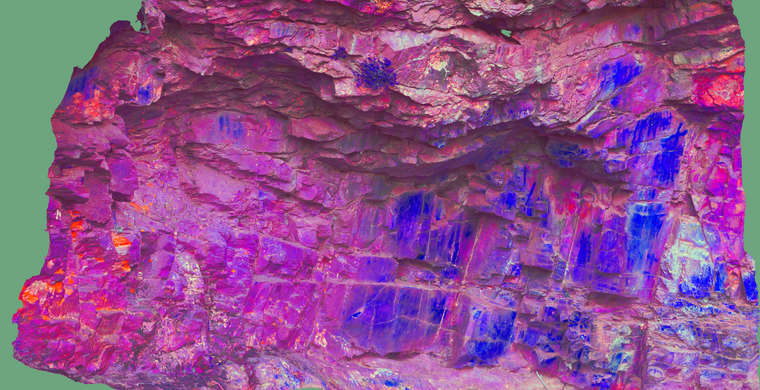 Ortoimagen Umbría del Cristo, panel 3, lateral. Tratamiento DStretch YBR12.5 hs262