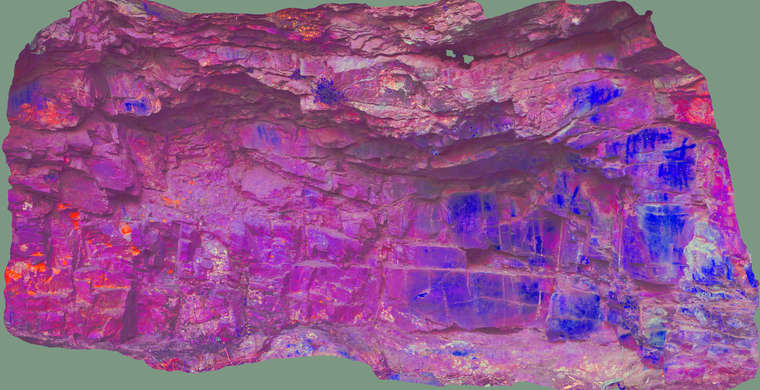 Ortoimagen Umbría del Cristo, panel 3, frontal. Tratamiento DStretch YBR10 hs262